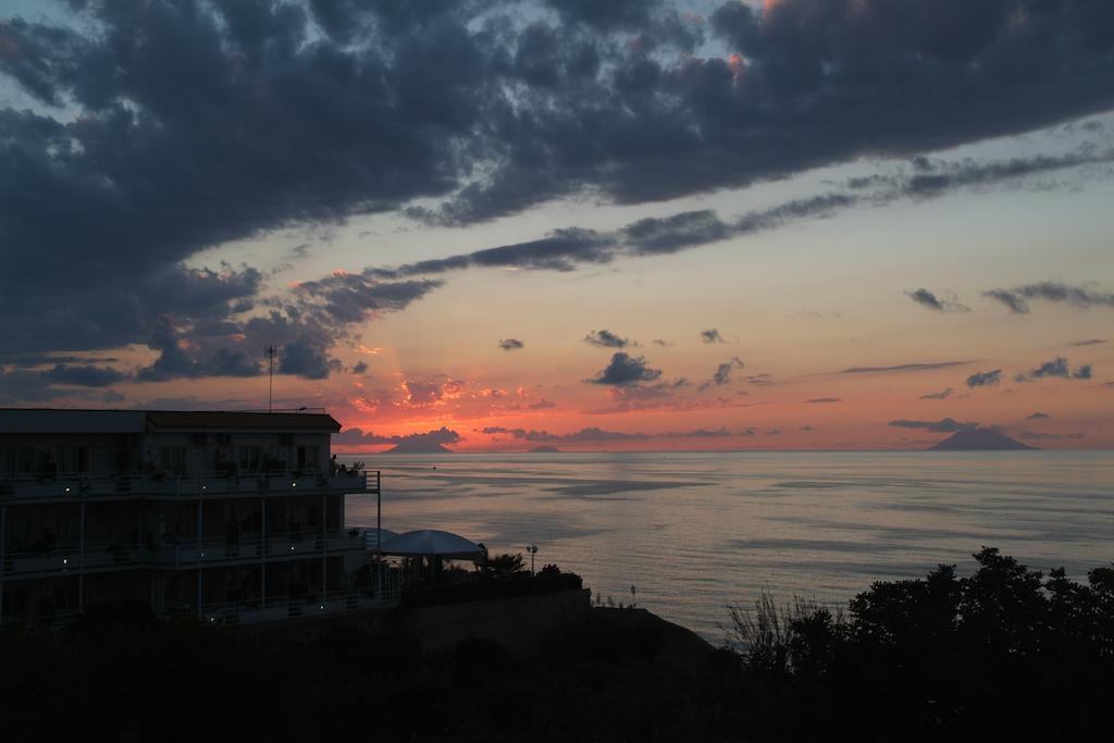 Hotel Valemare Tropea Eksteriør bilde